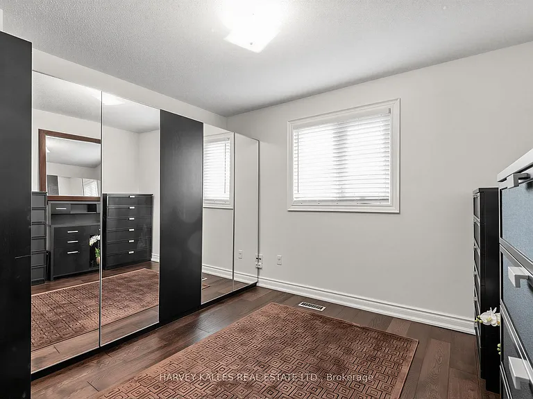 93 Downing Blvd — Photo 23