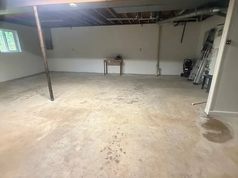 921 Brown School Rd — Photo 39