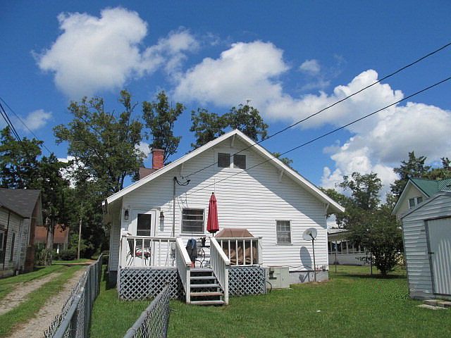 2nd image of 509 E Magnolia St