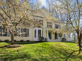 9 Long Bow Ct, Cockeysville, MD 21030