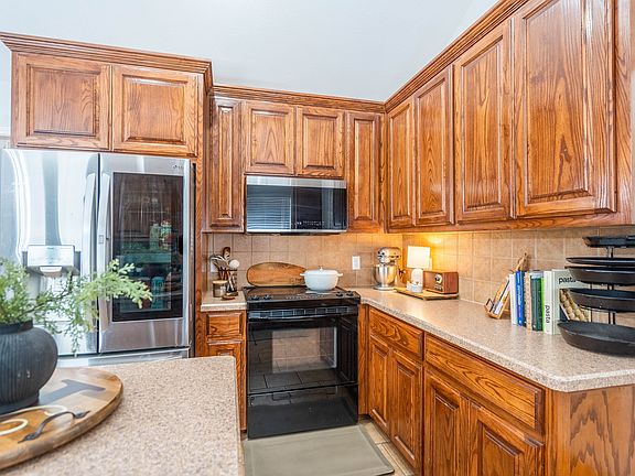 2nd image of 5404 Rio Grande Ave