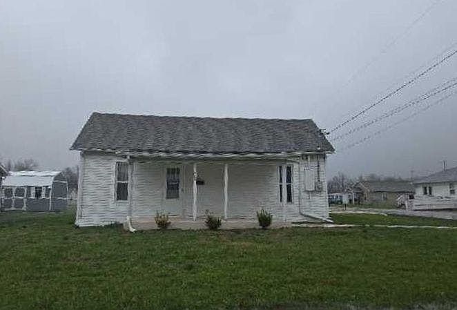 1st image of 1202 W Locust St