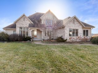 N7184 Lakeshore Ave, Elkhorn, WI 53121