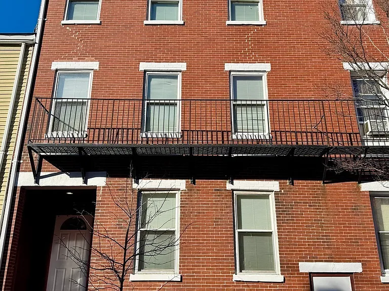 12 Paris St #2 — Photo 6