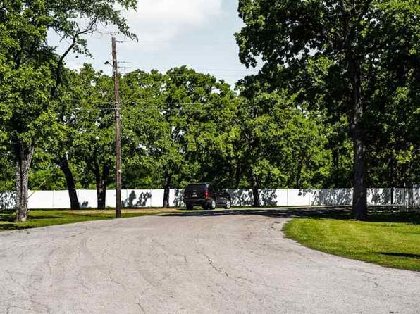 2402 N Highway 175 TRAILER 201, Seagoville, TX 75159