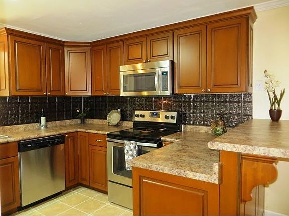 4th image of 513 10th Street Pl NW