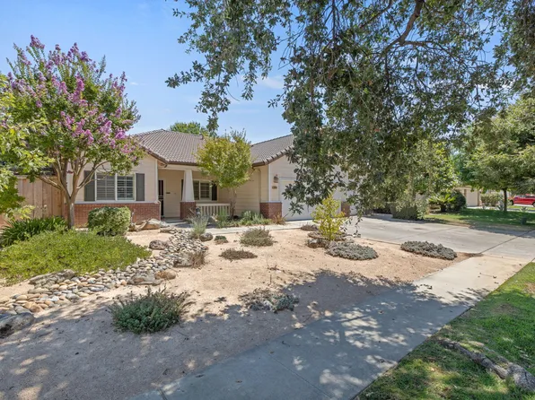 3634 N Jackie Street, Visalia, CA 93291