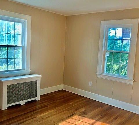 2nd image of 479 Wells St #2