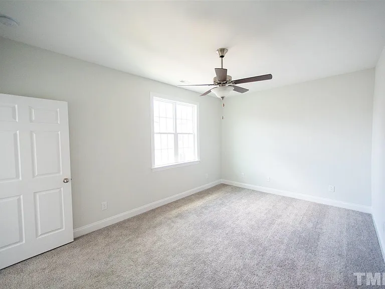 517 Gathering Park Cir — Photo 39