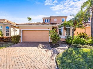 1613 Sand Key Estates Ct, Clearwater, FL 33767