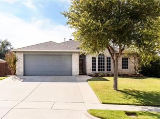 205 Cliffdale Dr, Euless, TX 76040
