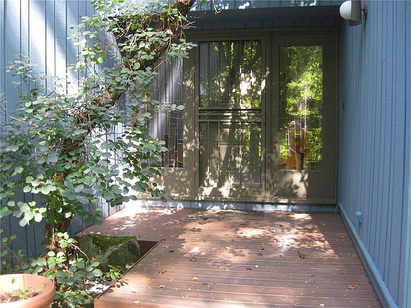 5th image of 20860 Barbara Ln