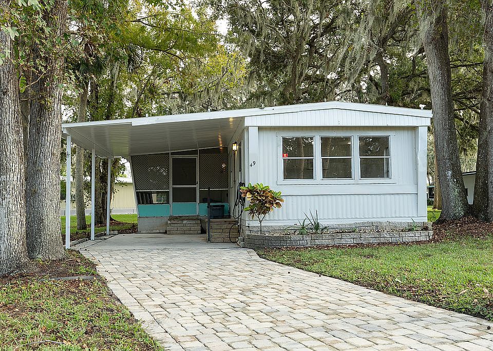 1st image of 49 Windward Ct #49