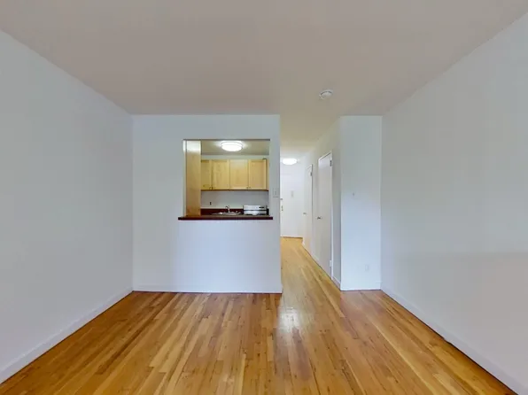 402 East 83rd Street image 6 of 11