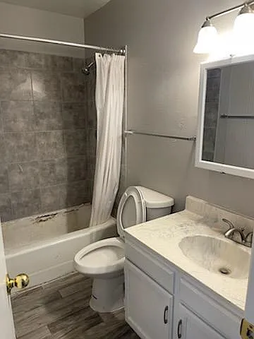131 General Arnold St NE #3 — Photo 4