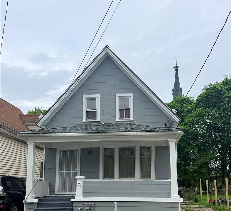 1st image of 327 Herman St