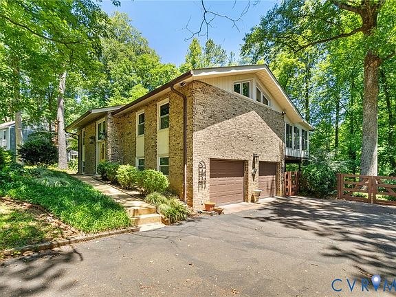 2nd image of 9024 Anbern Dr