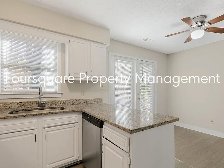 1105 Timber Dr — Photo 14