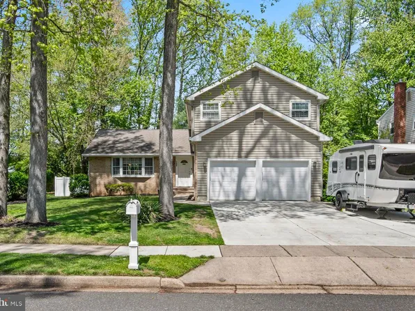 745 Cornwallis Dr, Mount Laurel, NJ 08054