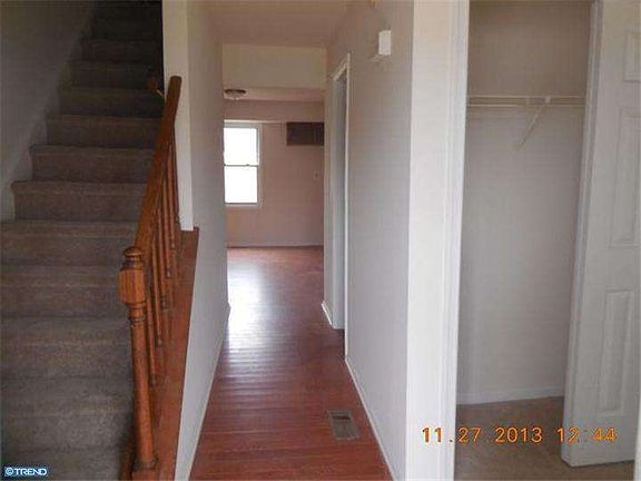 2nd image of 427 W 5th Ave