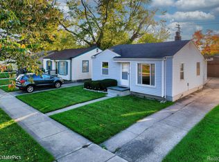 8866 Clippert St, Taylor, MI 48180
