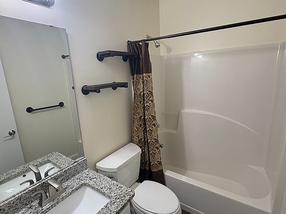 4th image of 30 Chatelaine Cir SE #30