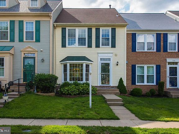 2nd image of 21182 Winding Brook Sq