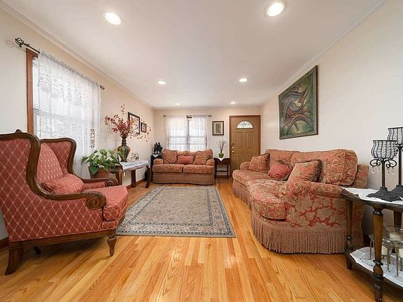 2nd image of 192-21 Underhill Ave