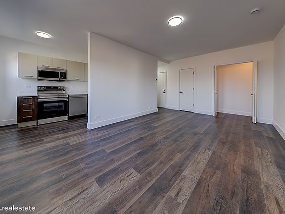 5th image of 1551 W Hollywood Ave #308