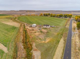 455 Paradise Valley Rd, Riverton, WY 82501