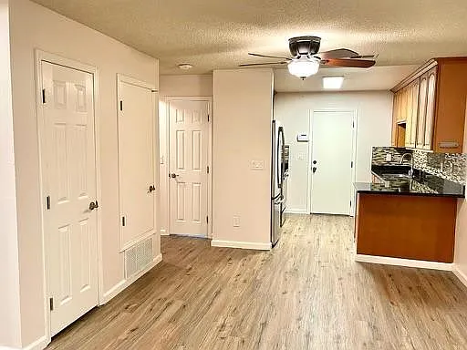 7015 Wineberry Way — Photo 5