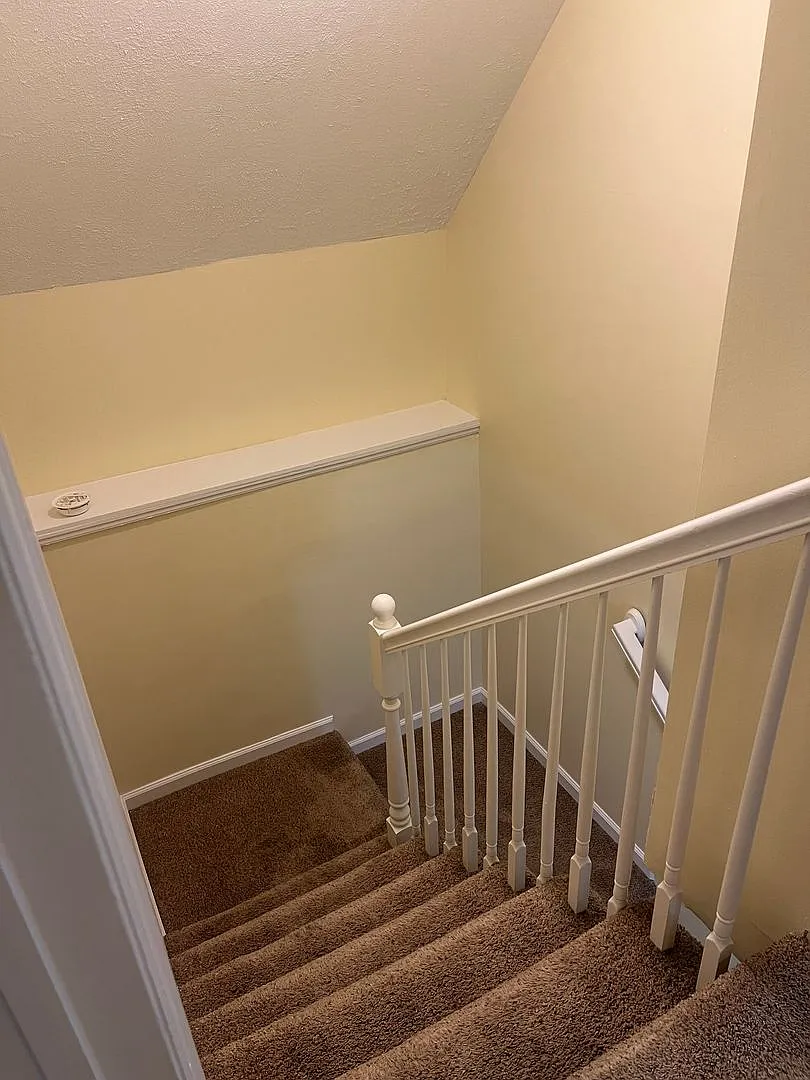 2930 Roellen Rd — Photo 2