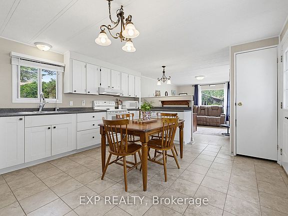 4th image of 23 Heather Ln