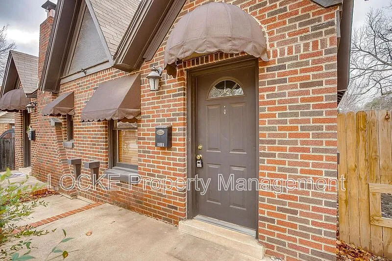 1 bed, 1.0 bath, 768 sqft, $1,600 — Photo 3