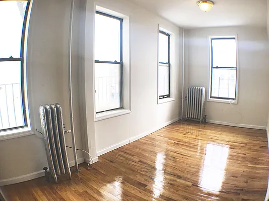 Rented by Lang Realty LLC | media 11