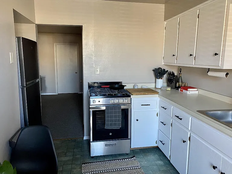 20 Washington St #2 — Photo 6
