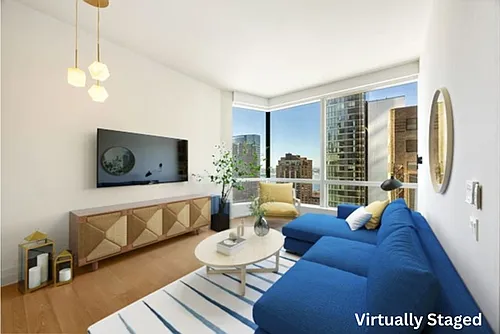 77 Greenwich St #23C Photo 1
