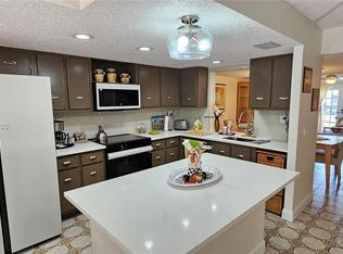 2206 NE 7th St #4, Hallandale, FL 33009