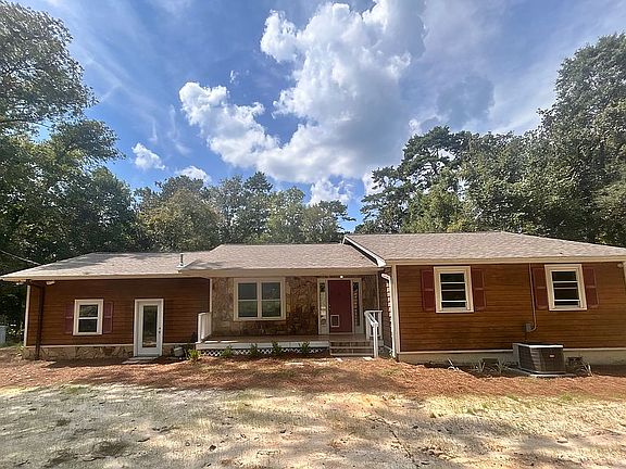 2nd image of 381 Sandy Creek Rd