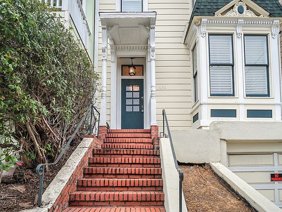 2nd image of 454 Clipper St