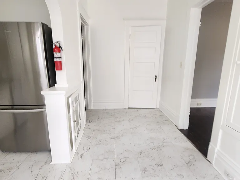 316 W Vine St #1 — Photo 5