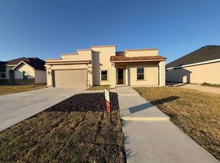 211 Jesus Flores Dr, Del Rio, TX 78840