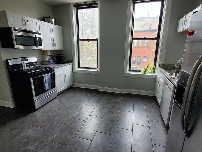 1224 W Webster Ave #2F — Photo 10