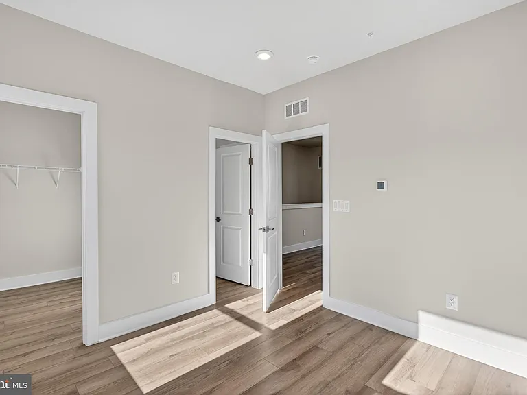 2507 Light St — Photo 26