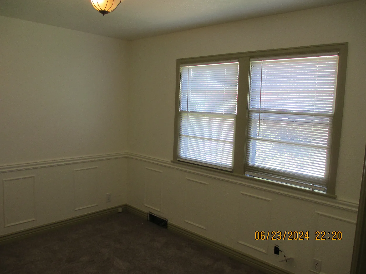 3 bed, 900 sqft, $1,500 — Photo 3