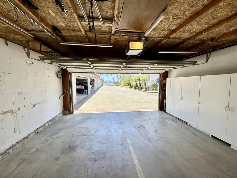400 N Myers St N #10 — Photo 17