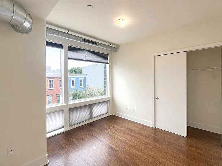 2617 W Girard Ave — Photo 8