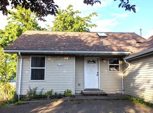 1703 Park Ter NW, Albany, OR 97321