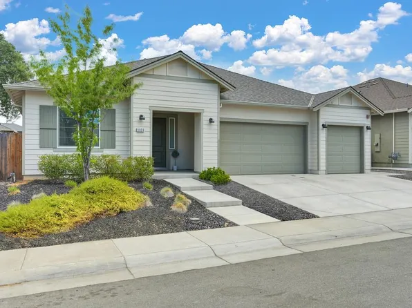 9809 Emerald Park Dr, Elk Grove, CA 95624