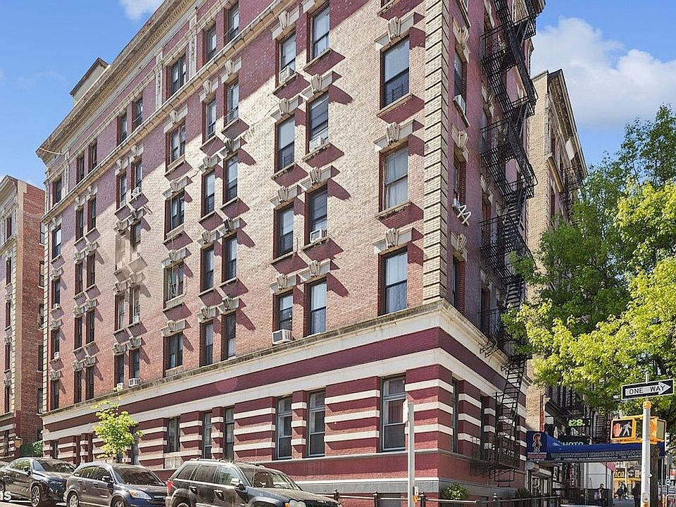 1st image of 4260 Broadway APT 202